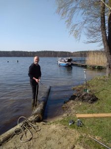 slip w Lubiatowie jezioro Sławskie, wodowanie łódek i żaglówek