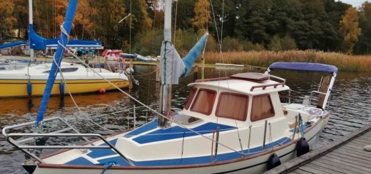 łódka żaglówka Haber do wypożyczenia w Lubiatowie nad jeziorem Sławskim
